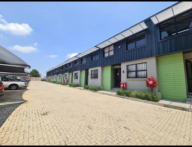 140M² WAREHOUSE TO LET IN PRESIDENT PARK